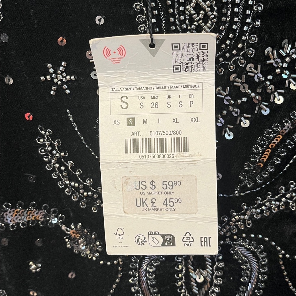 NEW ZARA EMBROIDERED VELVET SKIRT SIZE S
🚨 NO DISCOUNT ON THIS SKIRT - Picture 6 of 9
